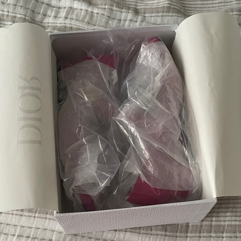 Dior Fuchsia Patent Leather Mary Jane Flats - Picture 6 of 10